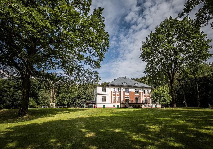Vila Na Landeku Острава Экстерьер фото